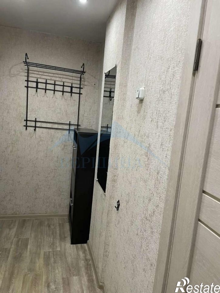2-комн квартира Талнахская улица,83