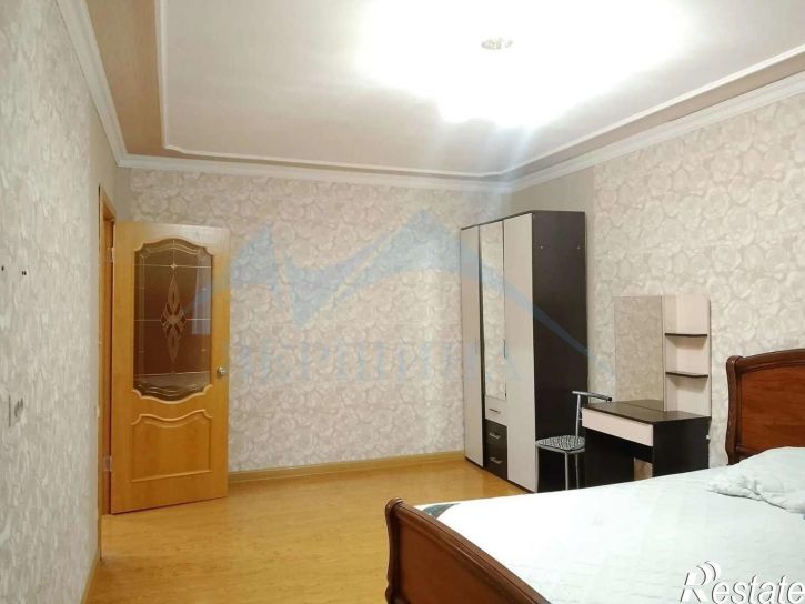 4-комн квартира Оганер район,Озерная улица,17