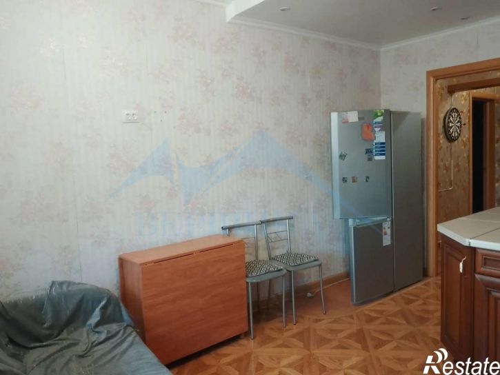 4-комн квартира Оганер район,Озерная улица,17