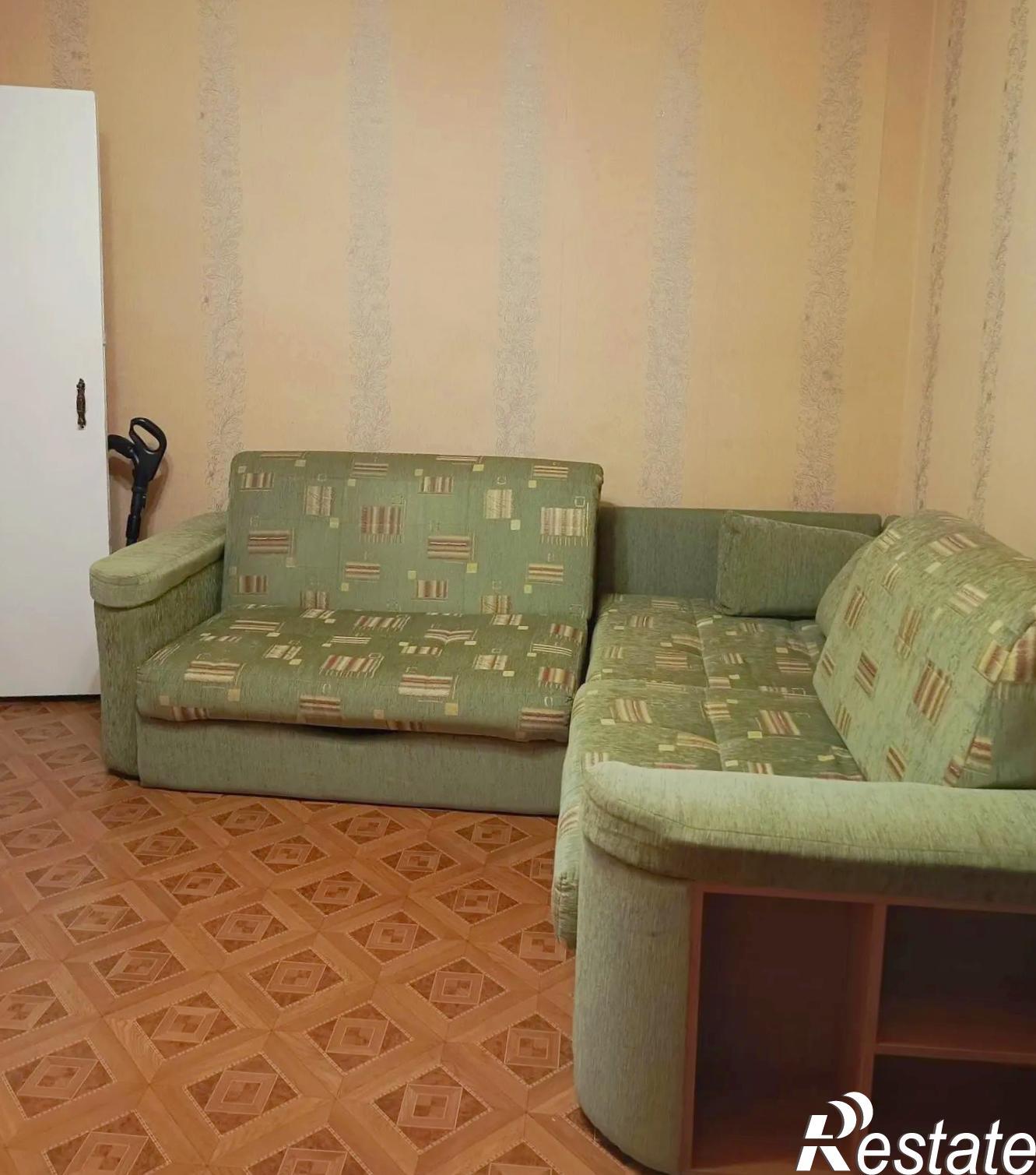 Купить квартиру за 2 200 000 рублей на Победы , 3