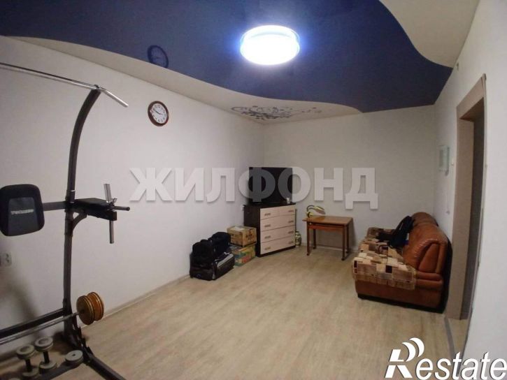 2-комн квартира Металлургов площадь, д.17