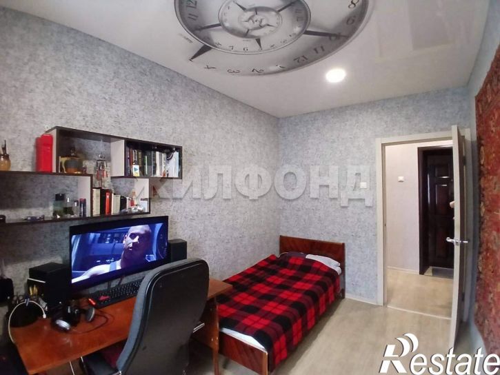 2-комн квартира Металлургов площадь, д.17