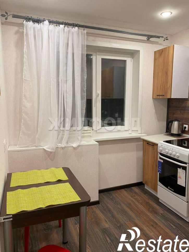 2-комн квартира Орджоникидзе улица, д.10стр4