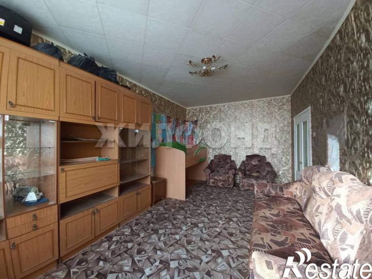 2-комн квартира Металлургов площадь, д.8