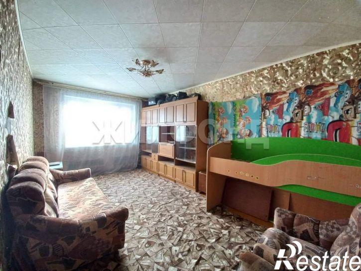 2-комн квартира Металлургов площадь, д.8