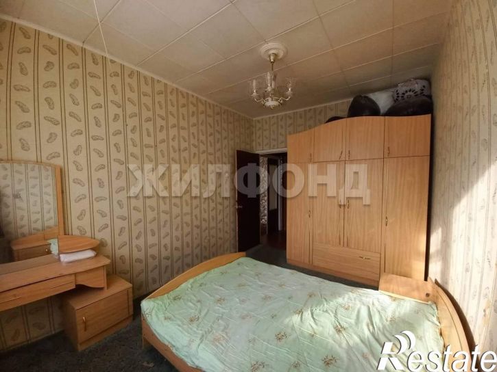 2-комн квартира Металлургов площадь, д.8