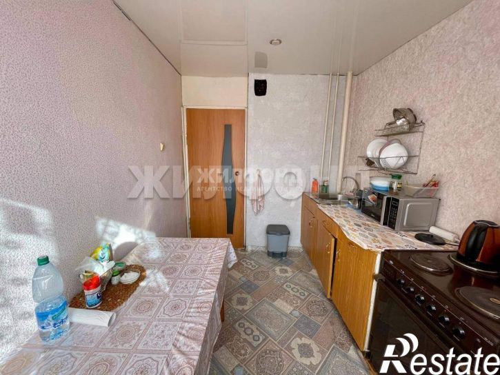 3-комн квартира Лауреатов улица, д.51