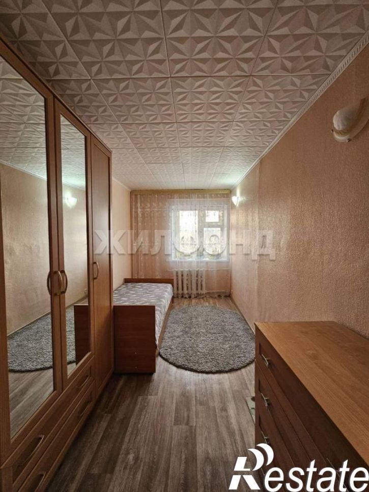 3-комн квартира Дзержинского улица, д.7