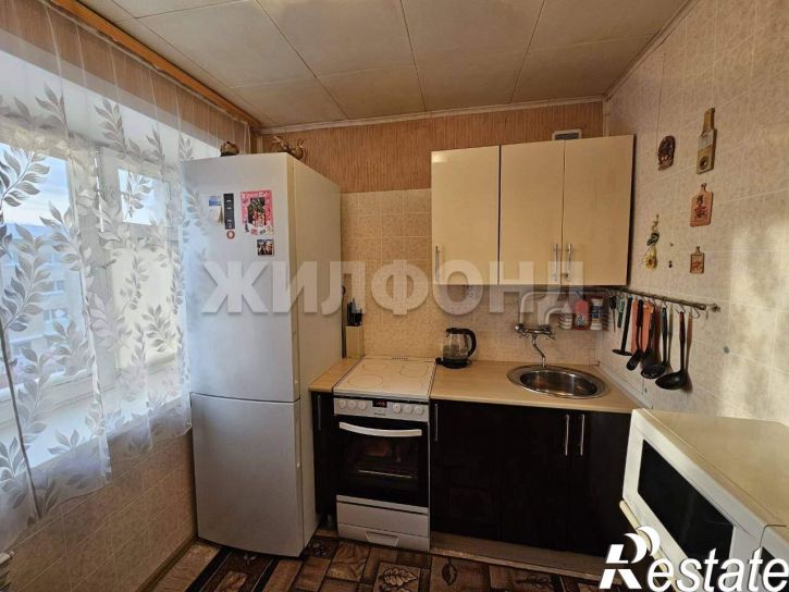 3-комн квартира Дзержинского улица, д.7