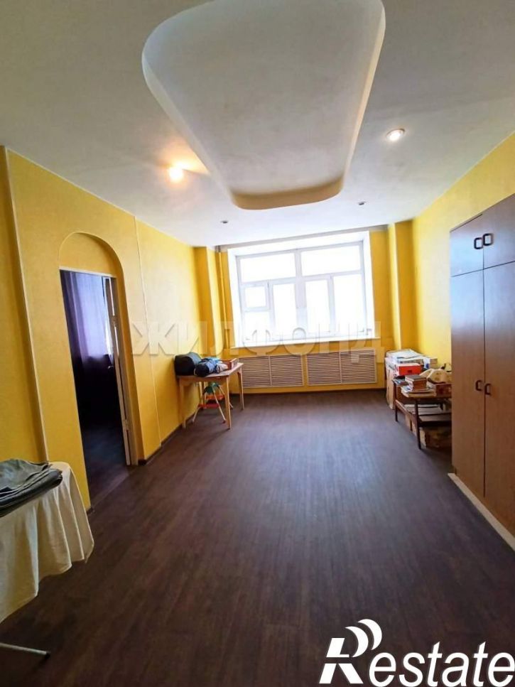 3-комн квартира Богдана Хмельницкого улица, д.2