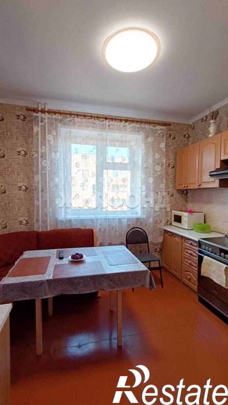 3-комн квартира Югославская улица, д.46