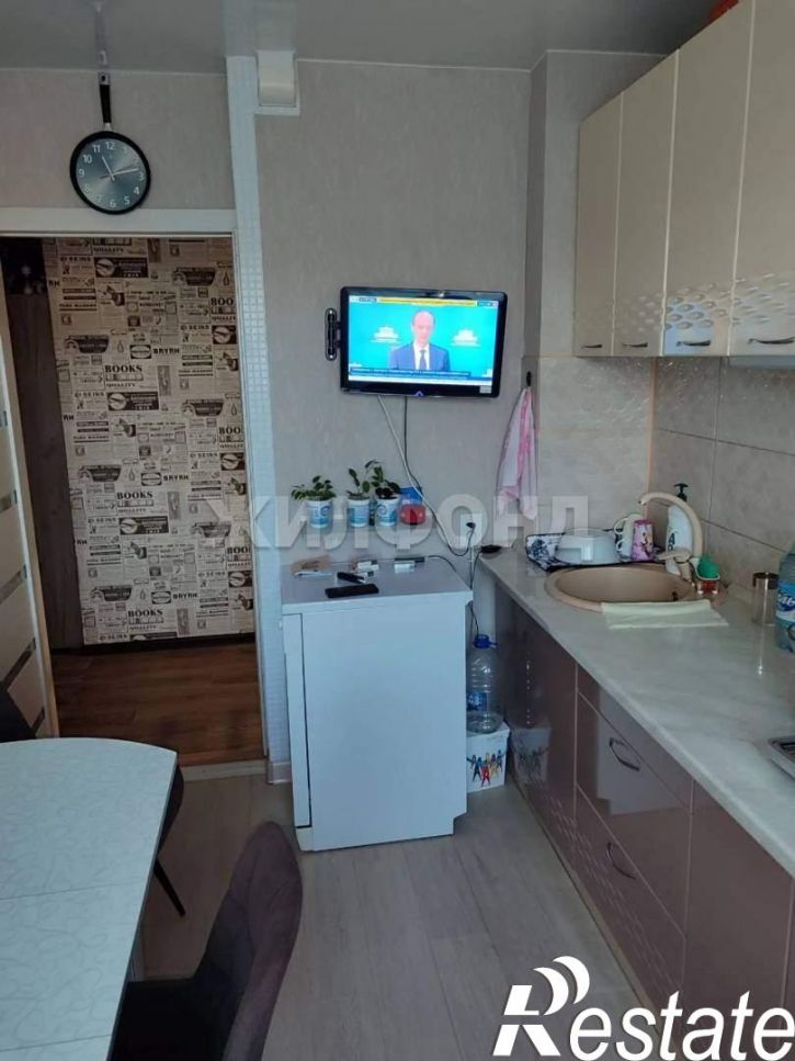 3-комн квартира Лауреатов улица, д.33