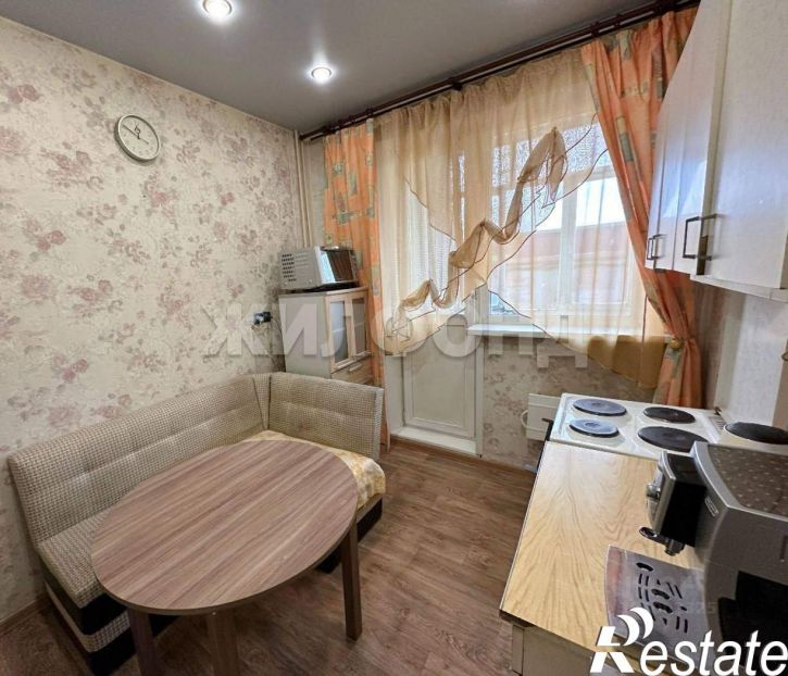 4-комн квартира Енисейская улица, д.18