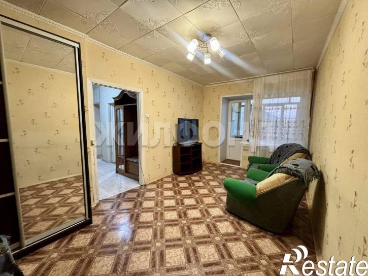 2-комн квартира Металлургов площадь, д.17