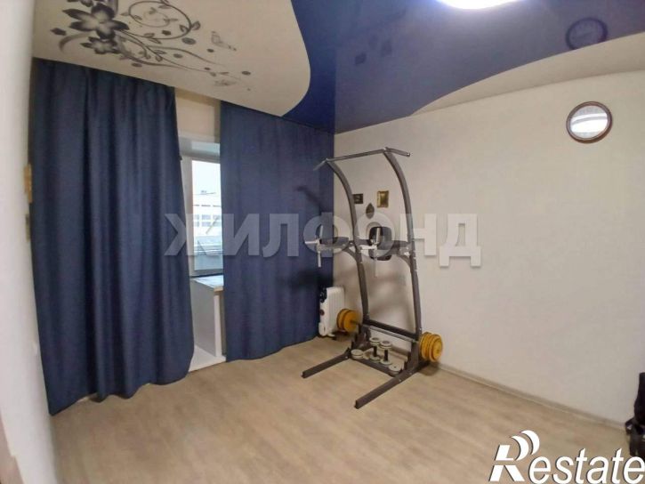 2-комн квартира Металлургов площадь, д.17