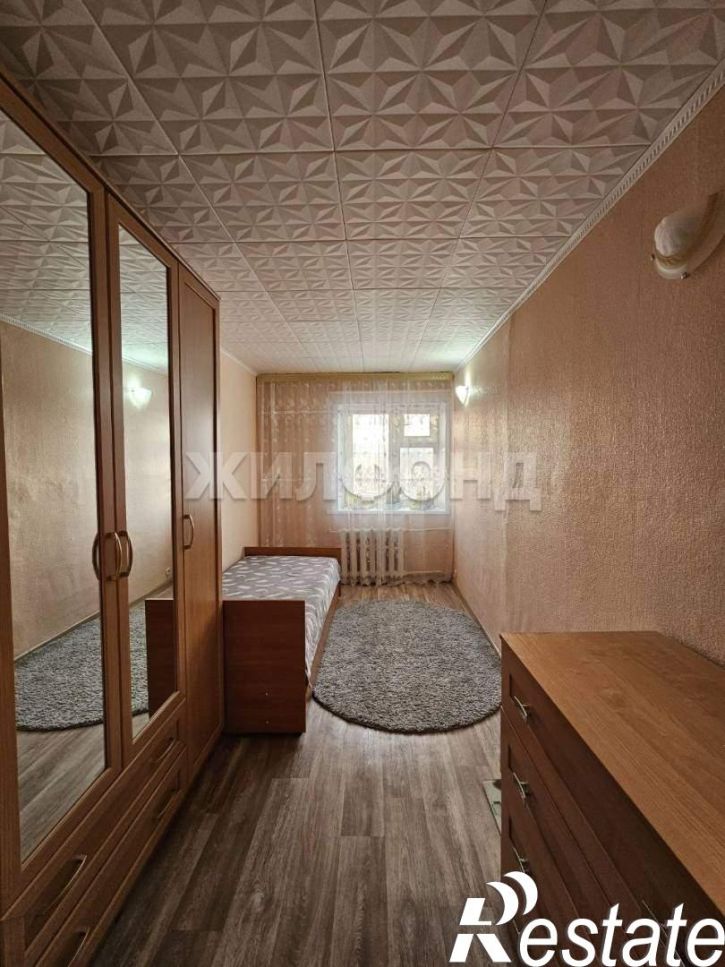 3-комн квартира Дзержинского улица, д.7